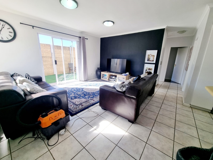 3 Bedroom Property for Sale in Sonstraal Heights Western Cape